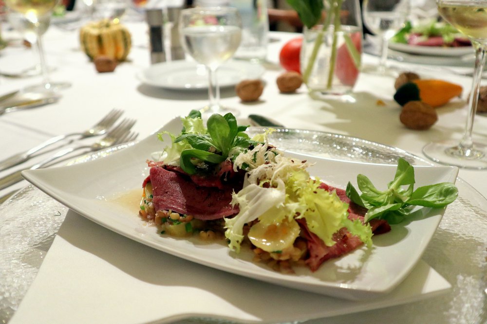 Vorspeise II - Salat von der Kalbszunge mit Linsen und frischem Kren - Georg